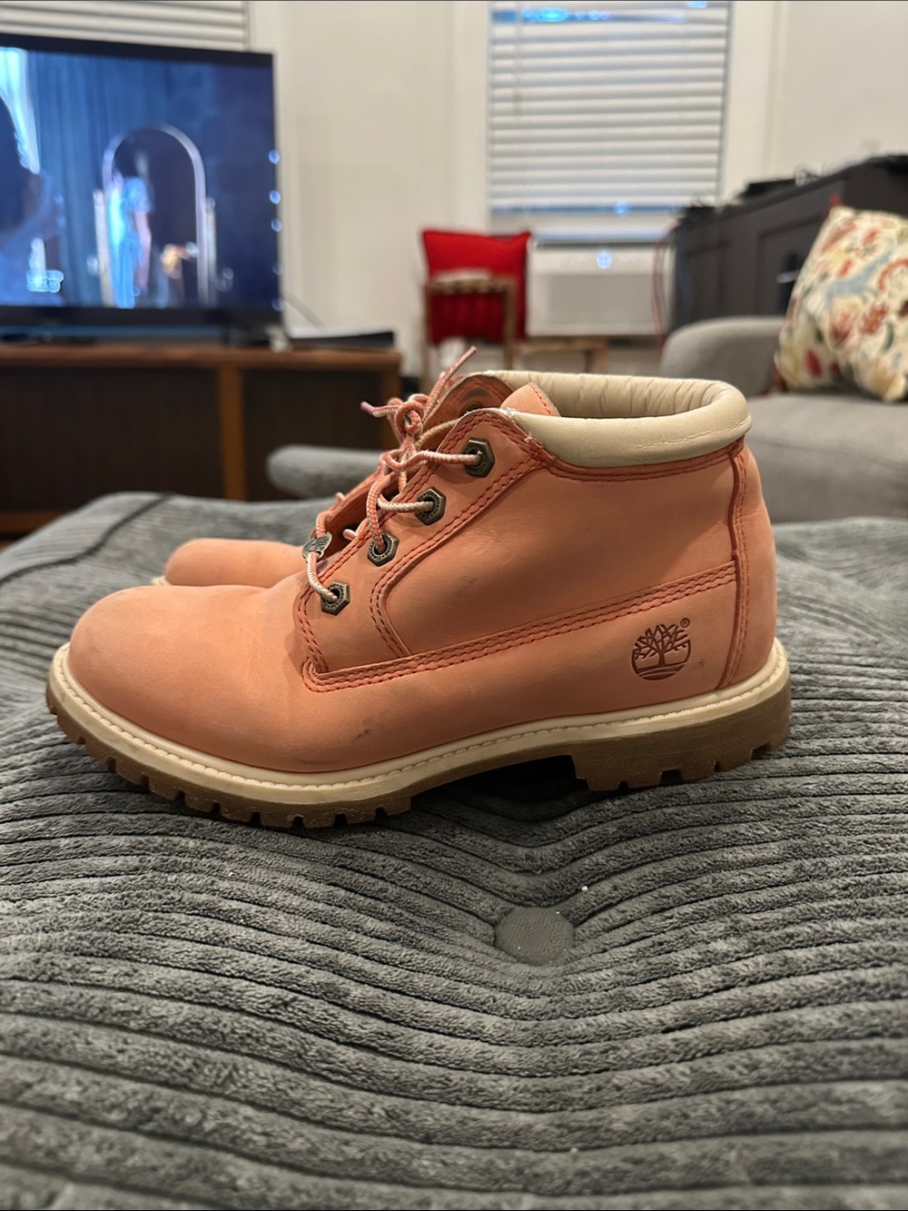 Timberland Coral Leather Ankle Boots with Cream Collar - Picture 4 of 5